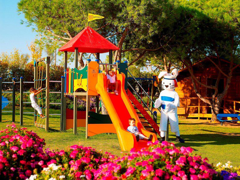 CF8D954A73ACC2E73341D65A9B0EAEB0