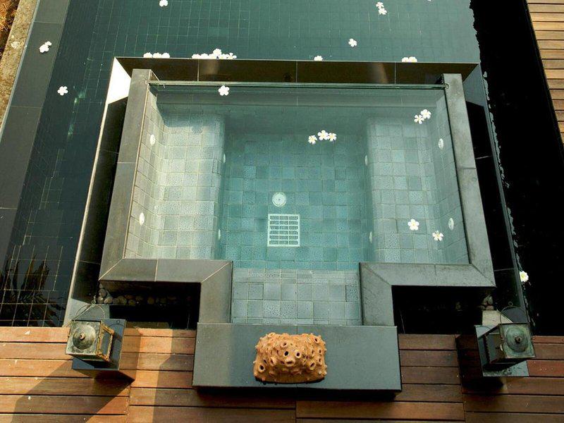 C9B2BDFAEE65FA03C5342685705373EB