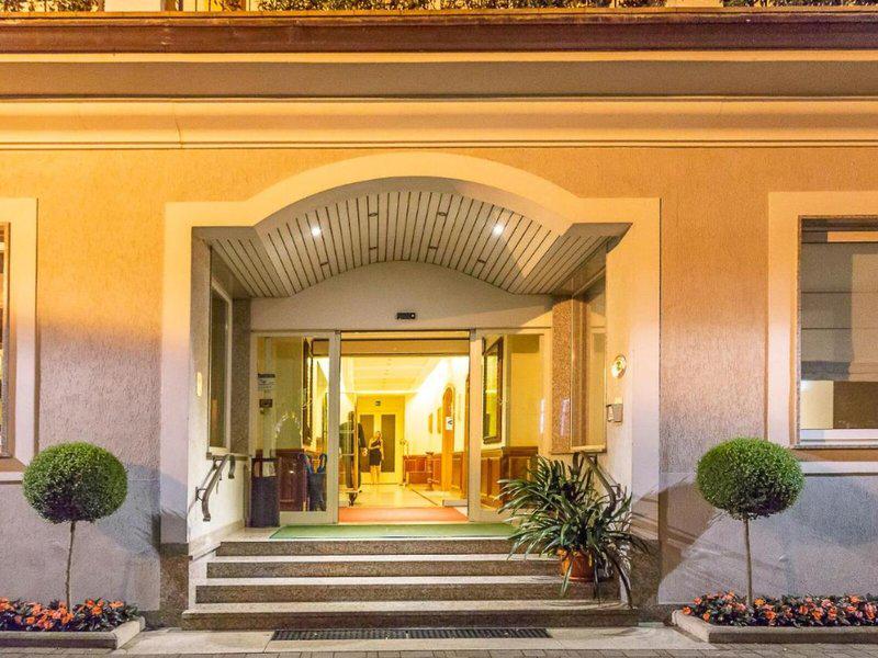 4662ECEA8A1BACE9CA7C637A9EA2813E