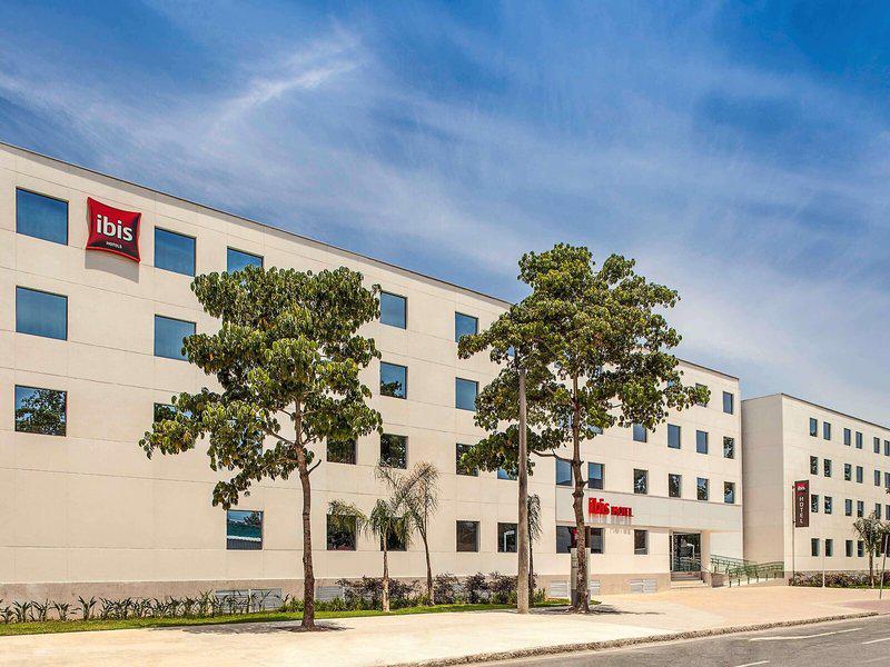 83F5A6A649916B9B26F4F06E3B70FBB3