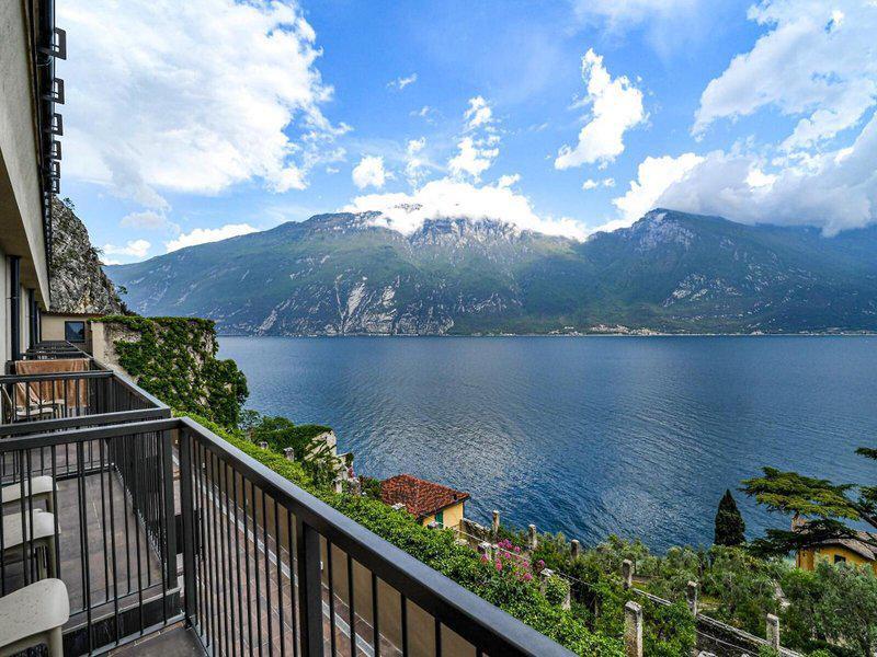 9B617832323D48E3B63F72703272E2DE