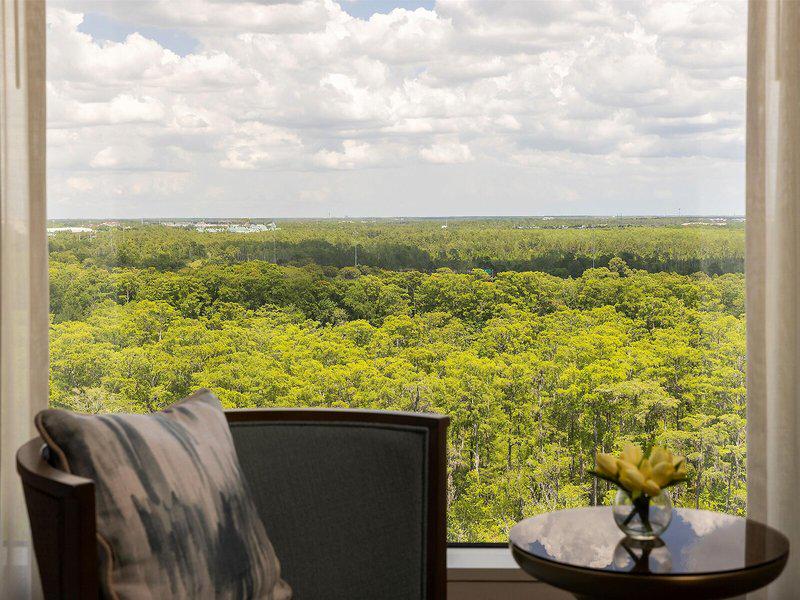 F8D3CC83564ADE0DCEB7D87B79743894