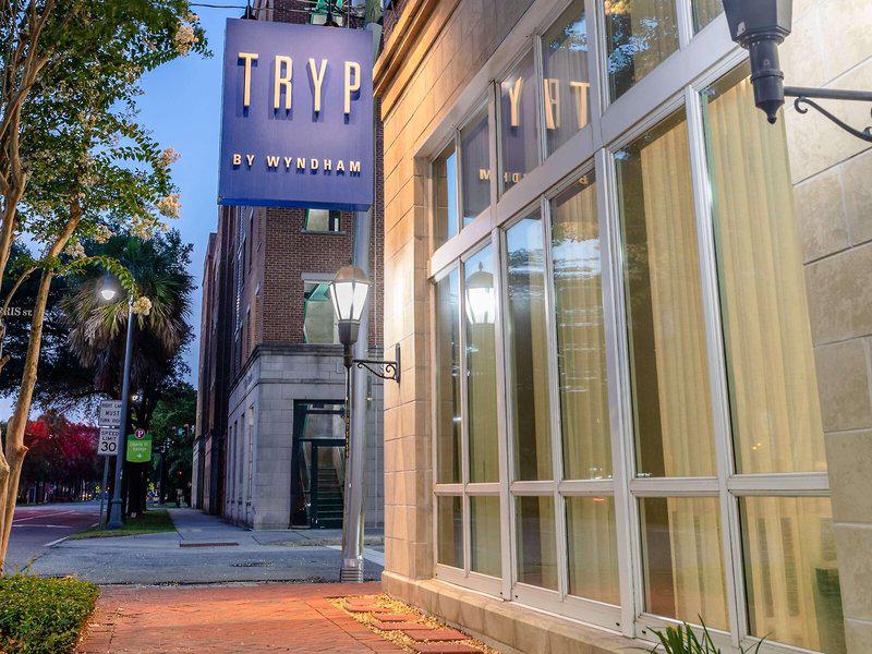 3C829B13ED4557300DA6C65F3FCFA18D