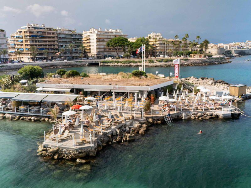 0CEEC4E293BC801E481303AA75DC726B