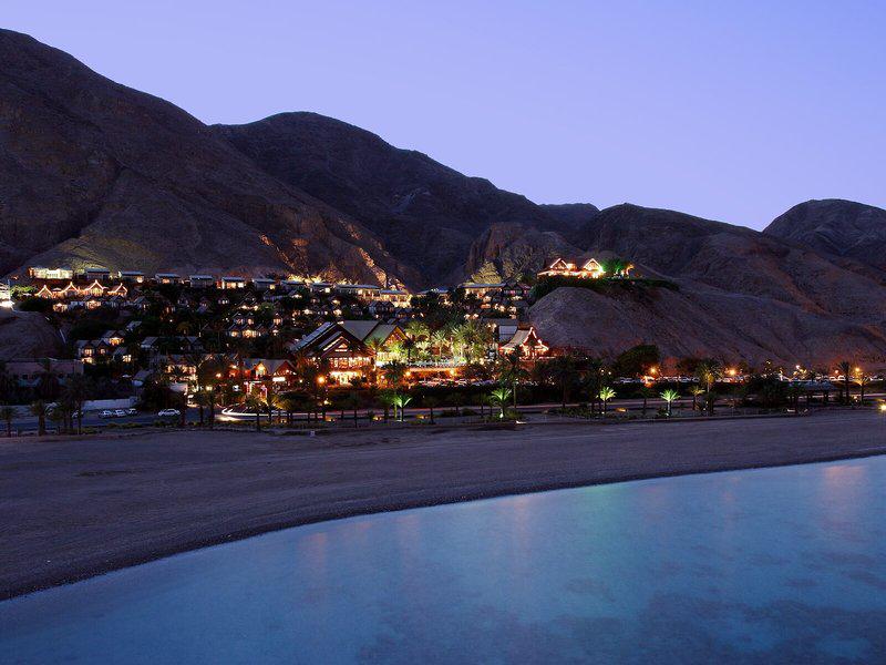 5CC0BB1309E56F8A5D7FEF27333DF15D