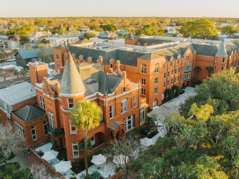 2804E14475EFB1AF0DF10D1A7796765D