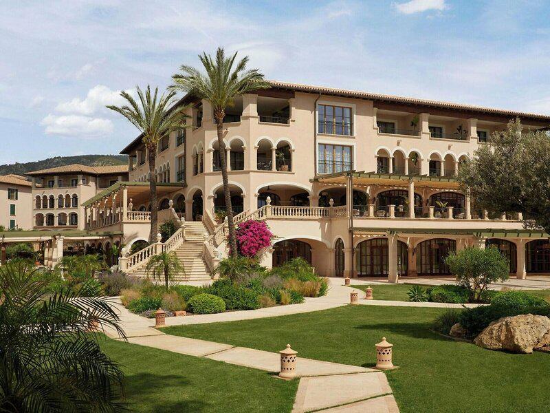 The St. Regis Mardavall Resort
