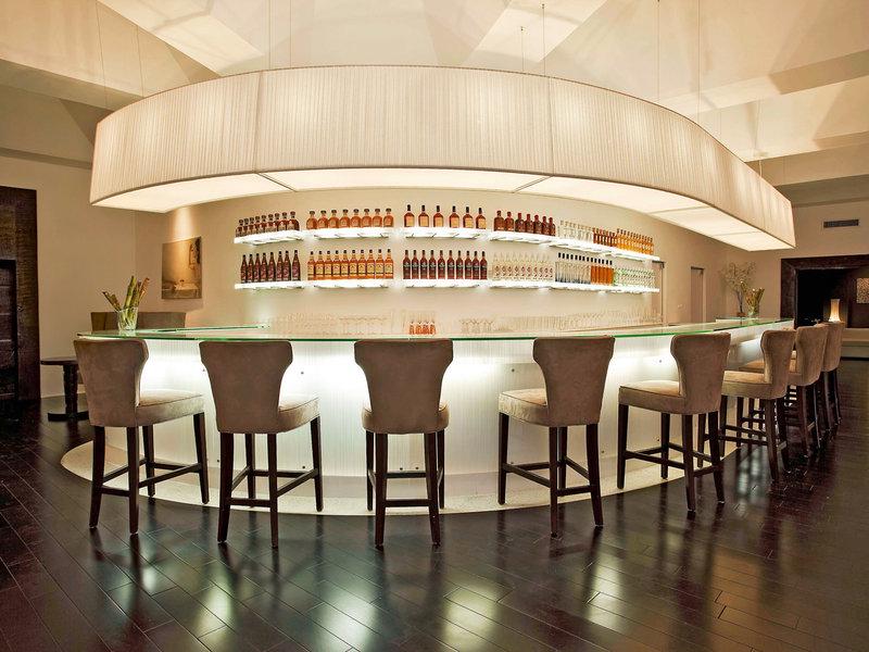 F2E711AA10F5604E86C55B308248DB92