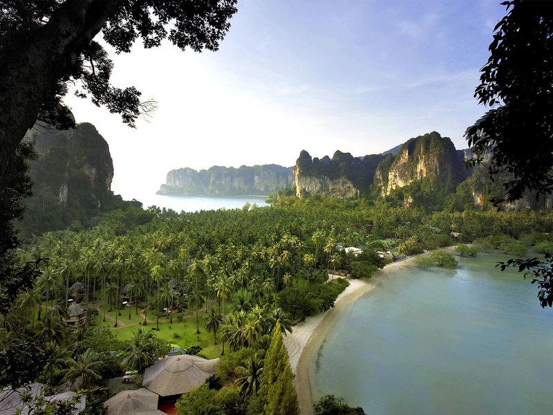 19C95B8C55593D87D248A3B59F1A65AA