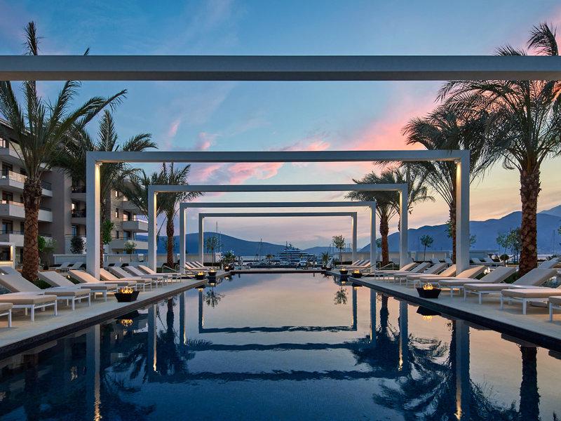 99B46AA0E5E88F7385B0C344977A298E