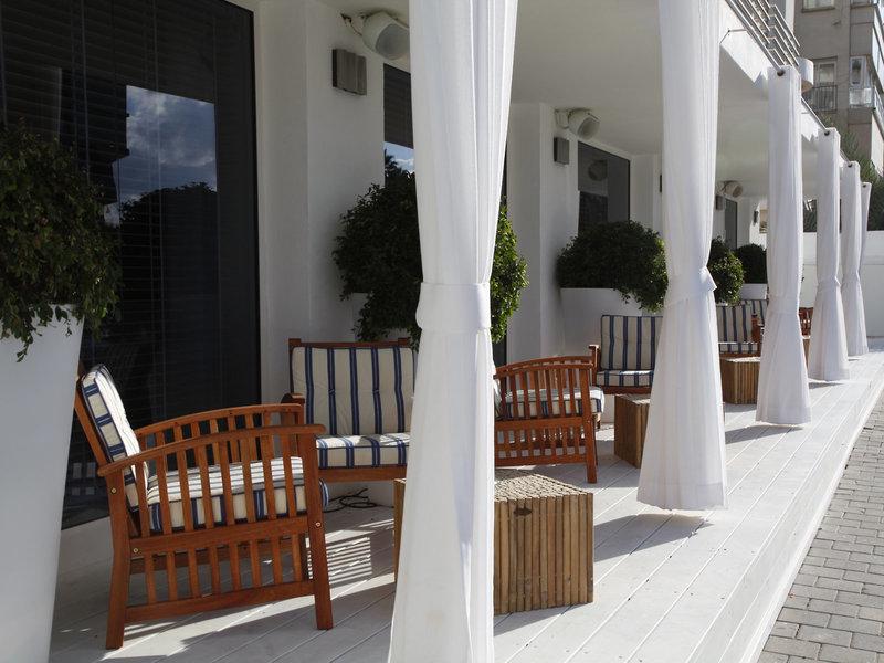 A2DCC80449E1C25D3CD046B203163591