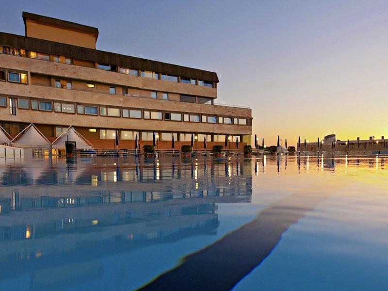 7D493E89F8305E4DF3A0F6F4F63AD9FE