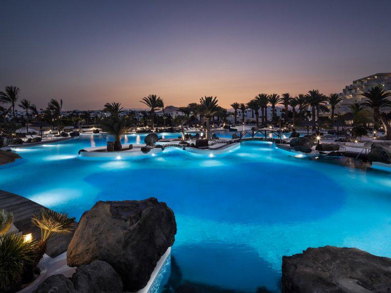 3D1152CBBCAB38319513F437E70EB167