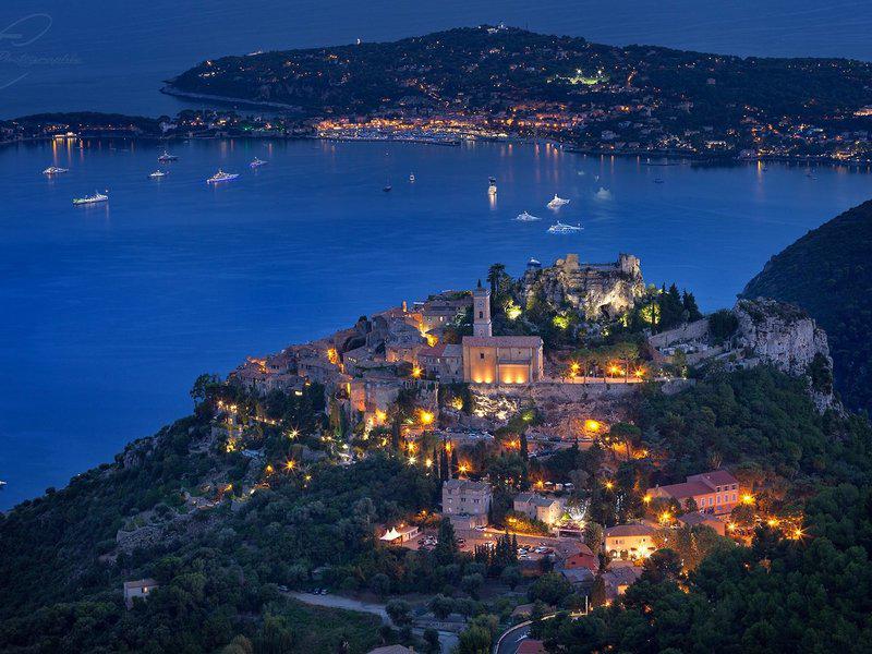 933CB70168F27BFFFC86C3DD3F835C07