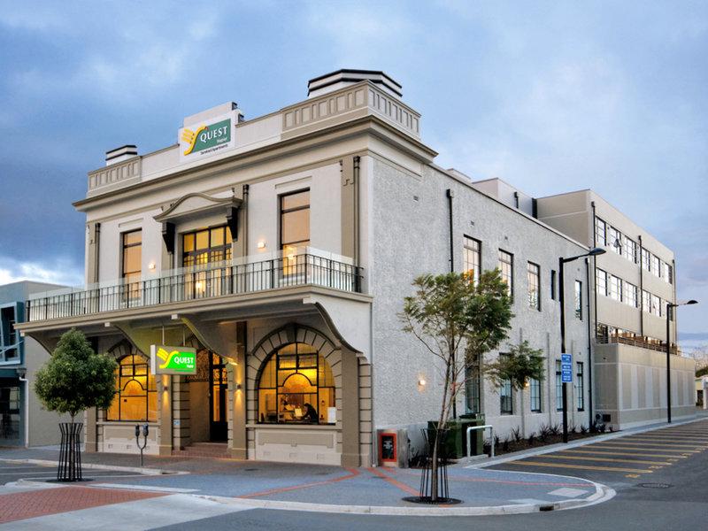 8BB384CFAA1078BD09D4C860BA1C209E