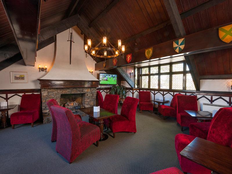 F307A803CAEF9AFF8BA36C9FDD88BD3B