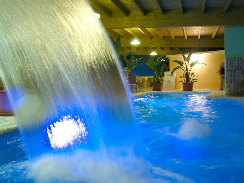 23E720D9E892B39895BA16A3E0B9E711