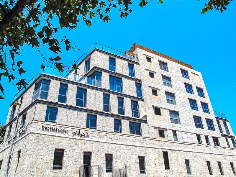 B3F27FE7F5F55D824CD12597BA123671