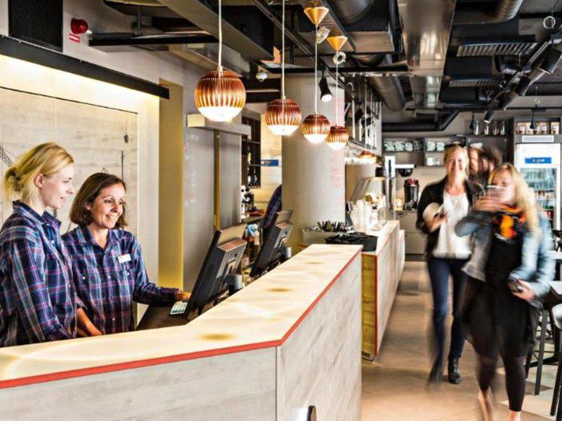 9BDC745452CE427BD6389836E0B4600D