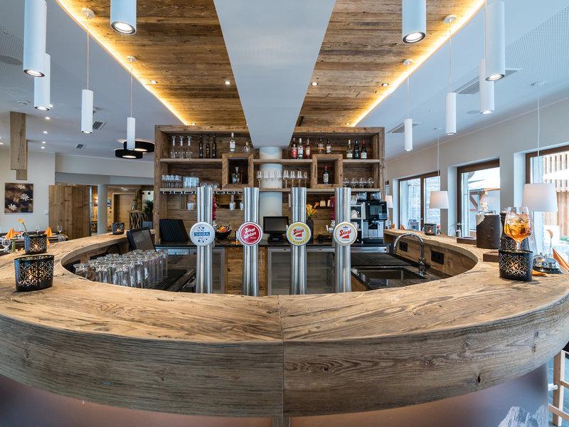 AA4A43295AF99ECAD64E61B068B6D615