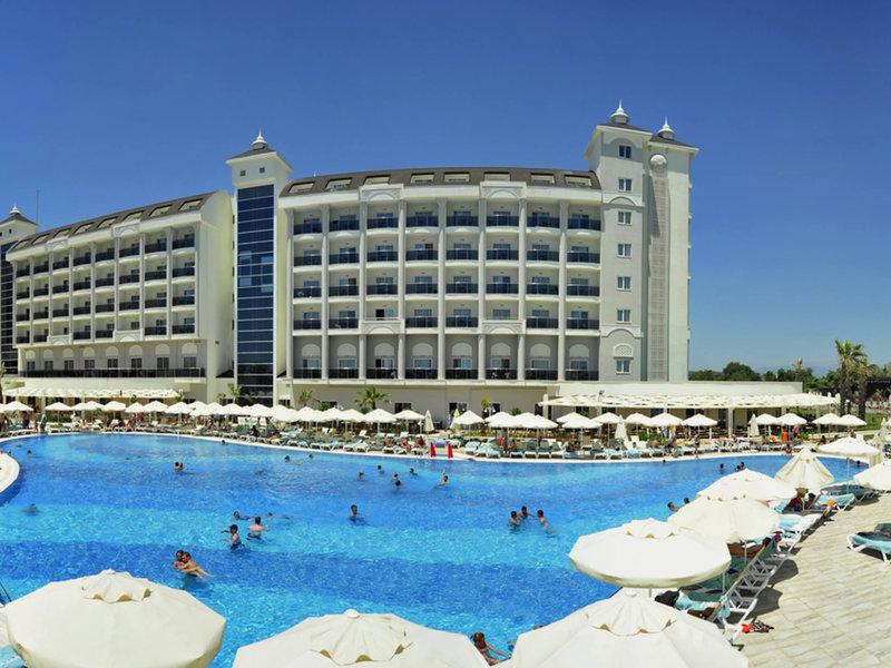 LRS Lake & River Side Hotel & Spa