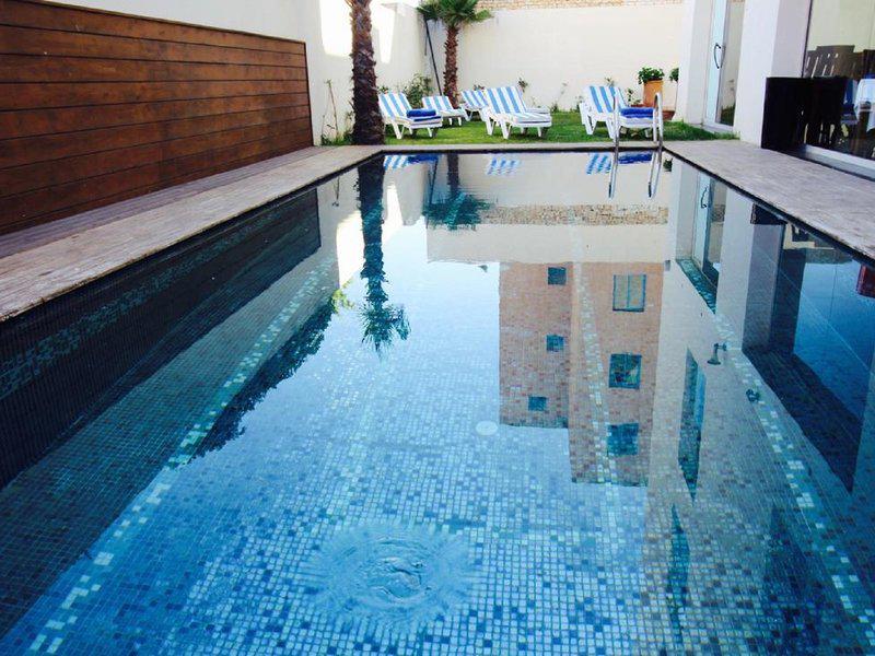 A376CF8CE06DEC91E28F9FB5F64CE945