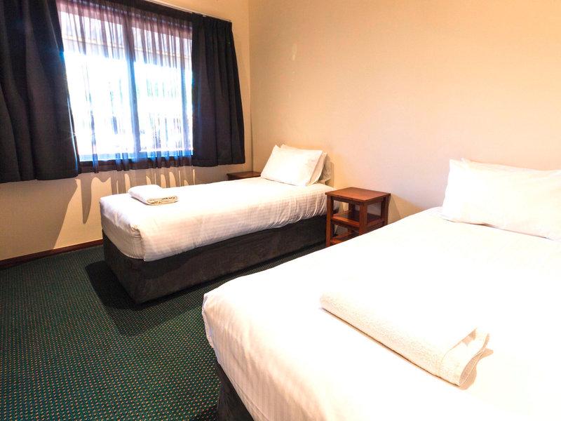 735CF5F56C63E340AD6EC76554572300