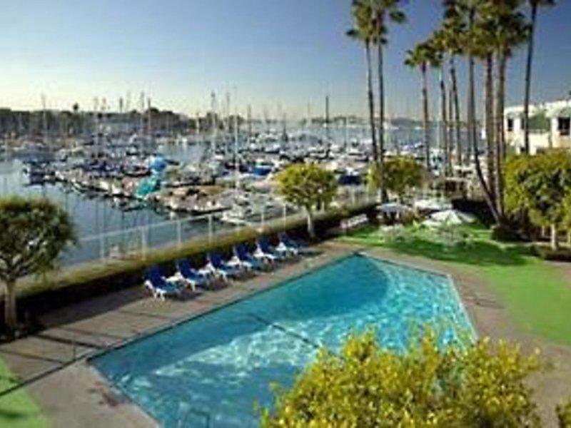 4CA9979250D0C589E4315781CB22F2BB