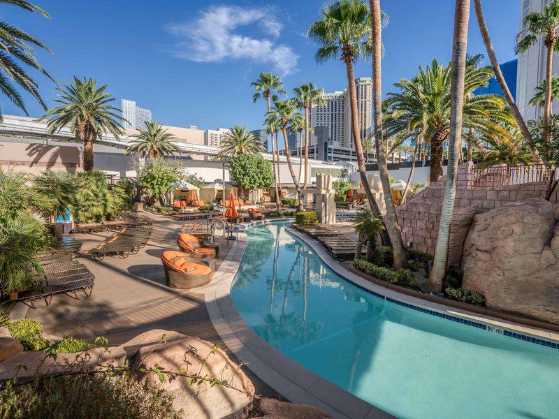 A2CB8F92E5B84A47B1851812FBB78CFD