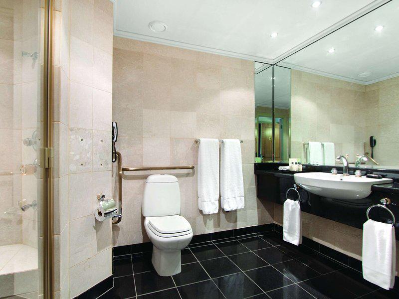 9A7D5ED79470FF4D5CFCAADDC932B19C