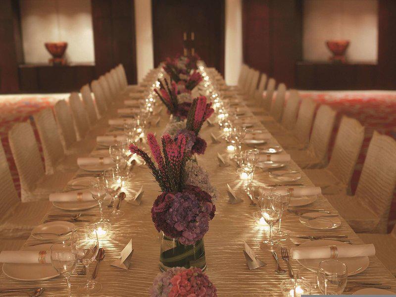 E22CA92E06448D4CE0D323B94514C153