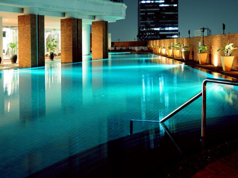 63D3CB8CF0B6D081B400D8A1EE4E0091