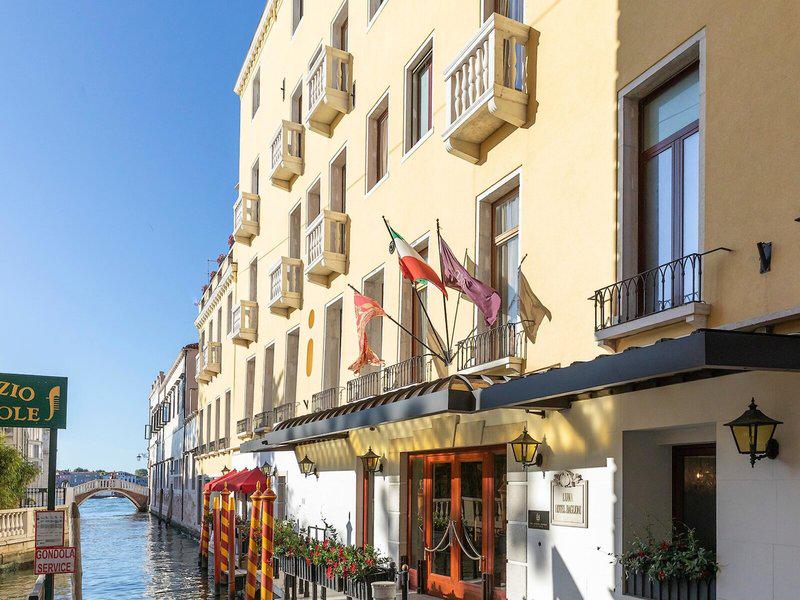 35881DFE881CE356F805464564B295E9