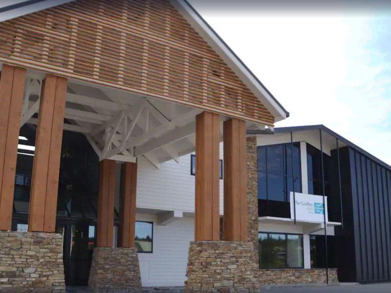 D8279CA8994BCB889B2232BCE55F2503