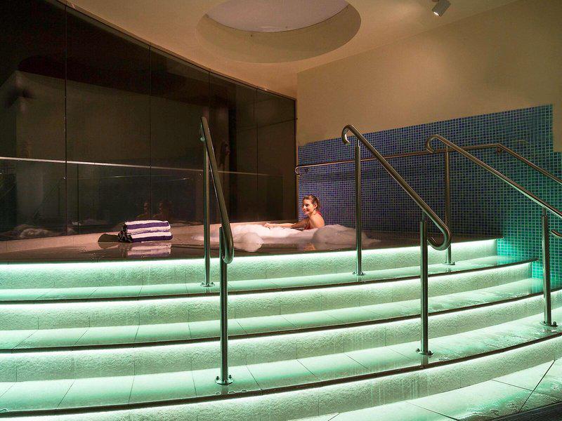 C400FF56AB885248626928165FC1AA93