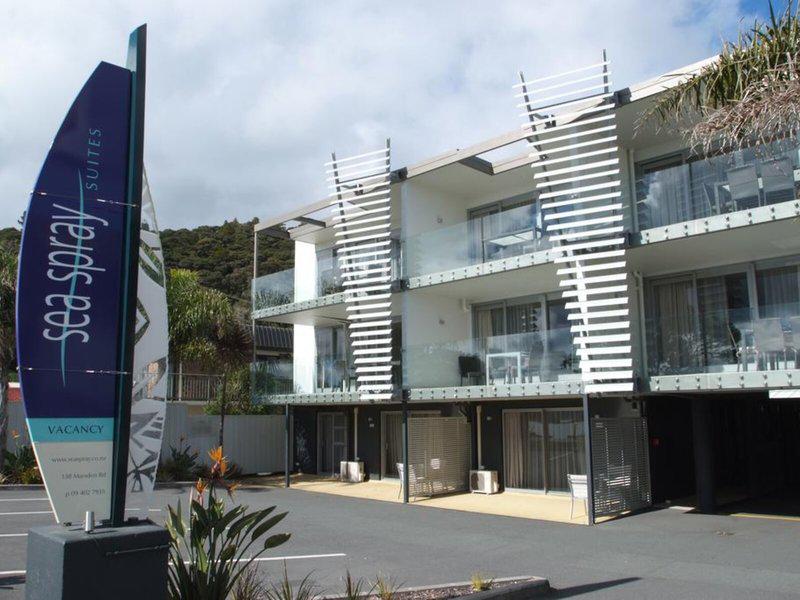 956E421456BA0B2423AED5F4631FE2C9