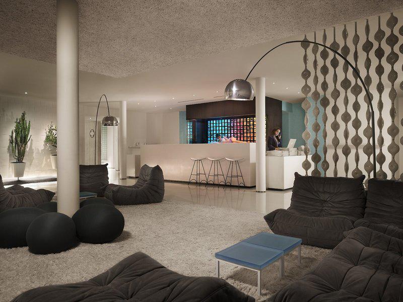 9AB529917E8D0EE6C6E7213116EEA18E