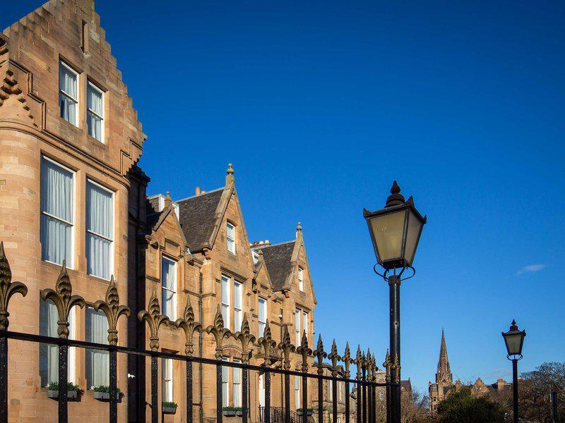 9D759E3ABC909DB3D70D571B6F637A89