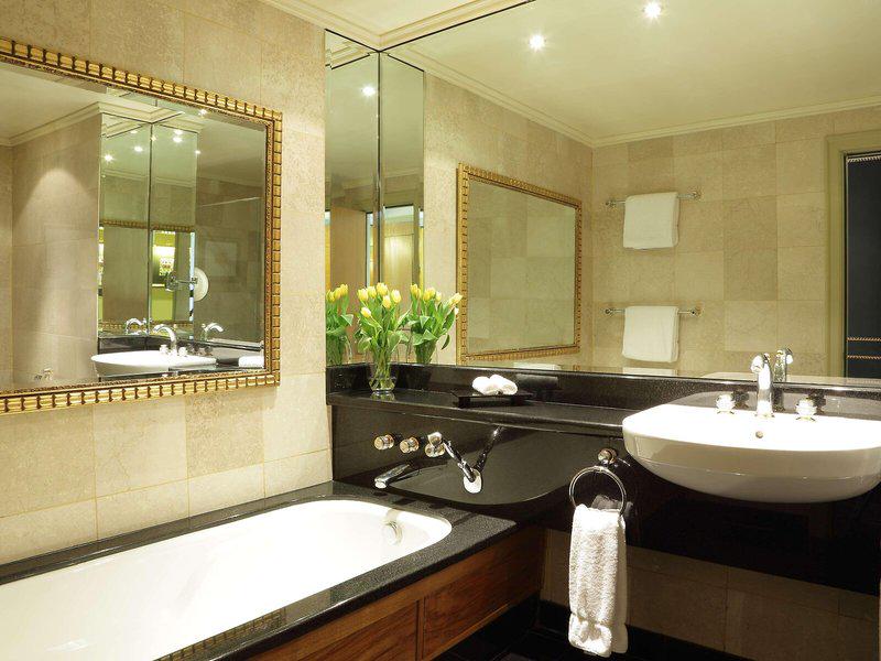 6FB136A9BAA5E977594903061C675F67