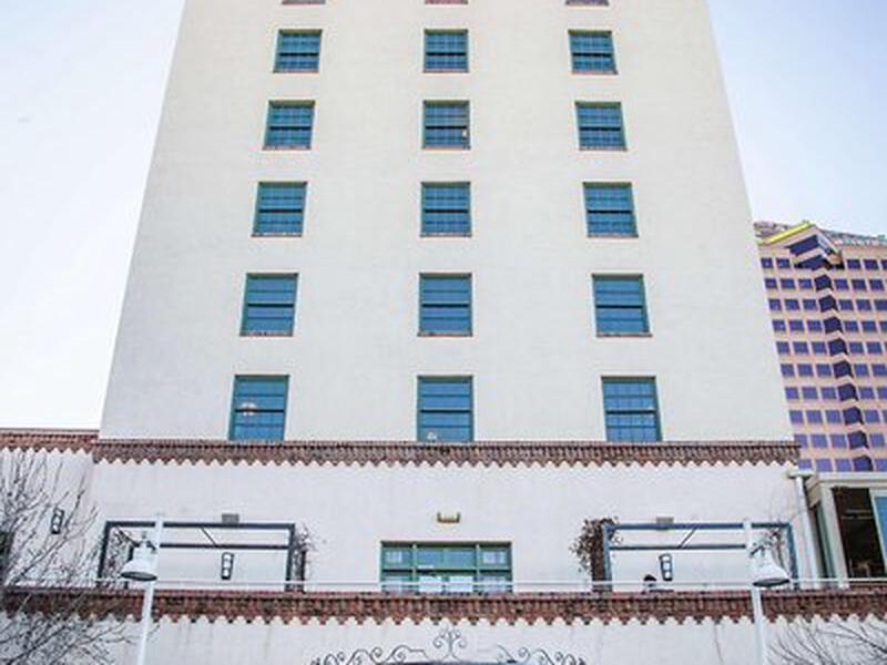 90DFDE1345F5417E762BDFC6E247B185