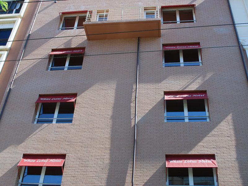 42E7EDDAAF1C517B9BA759470665DB1D