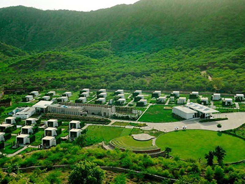 18B7C0E161A40D978BEA3BD146743DC1