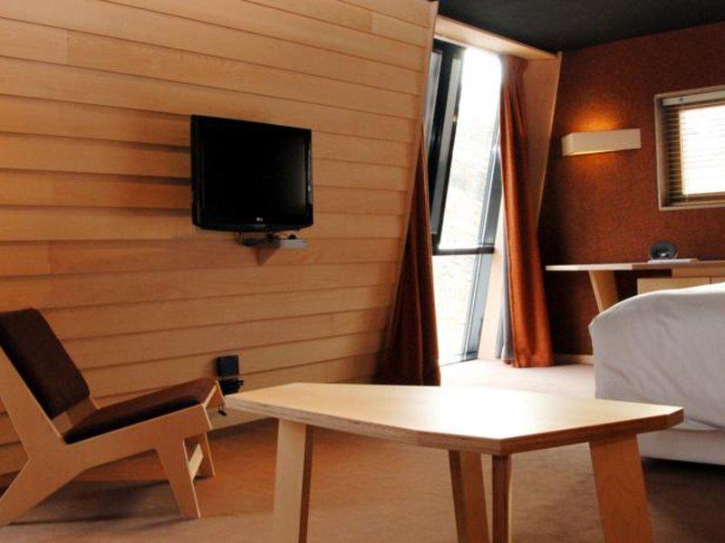 B8D8201303249729B7A9ED2FEB261CAB