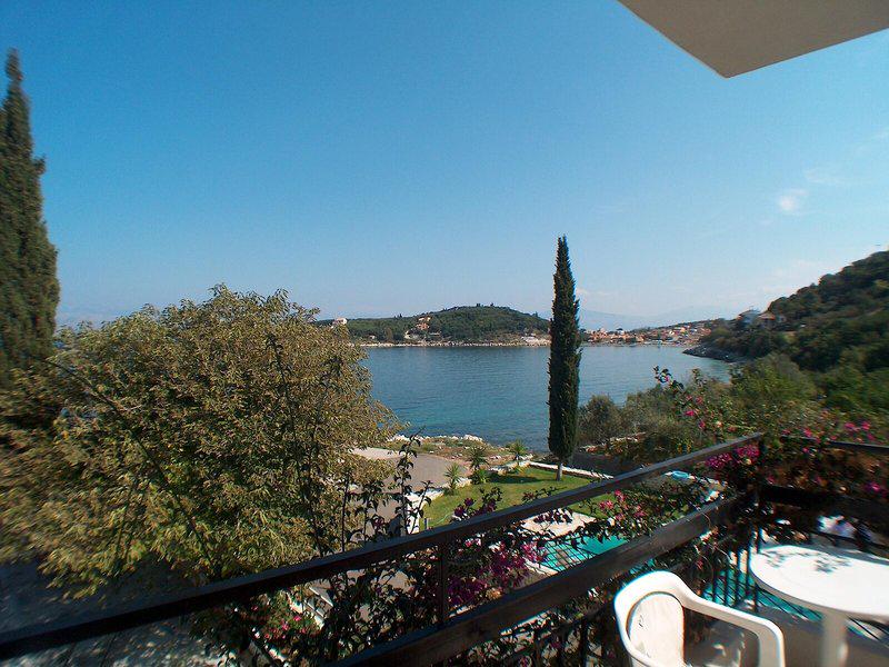 AB51950975DFCA4E2123B19A91853132