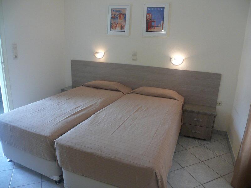 1BDA9009B99F45657313EDD266329342