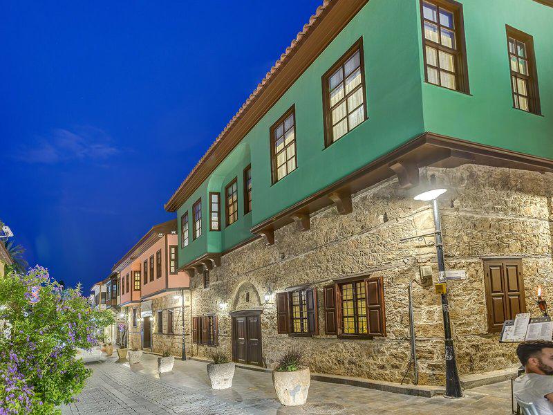 DCFC590A683BA553EBDB2AFF9B4E847E