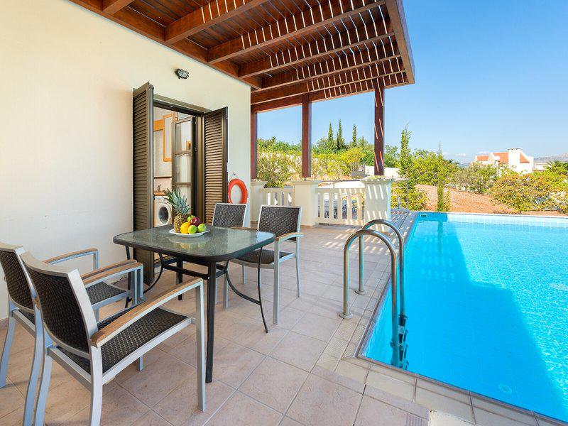 33F0FEFE1ECD285D4F013328BF9C430A