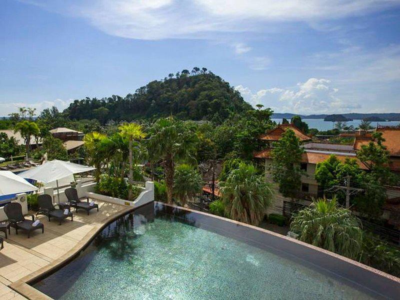 03CB885A04C7E2BA2DD5ED89F548C773