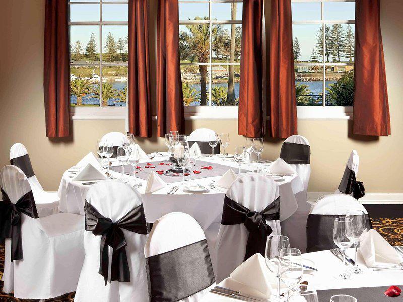 F947124E57400528CB6DD35318278F9C