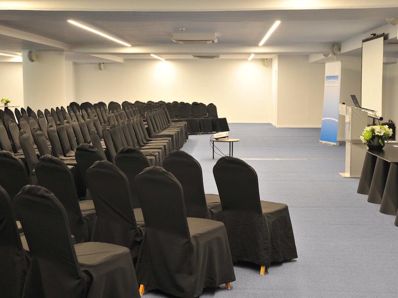 8699FDBF96658512950E94988C5BEE11